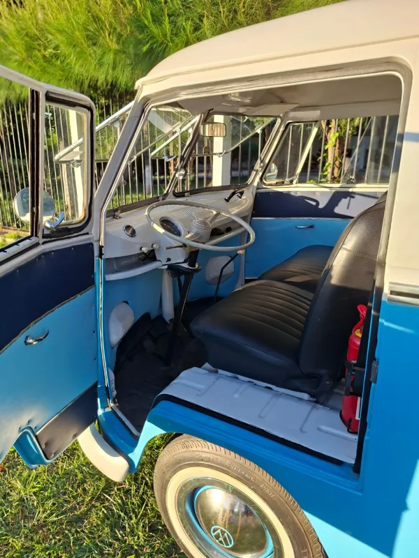 Kombi - Foto #8 do anúncio à venda de Carro clássico