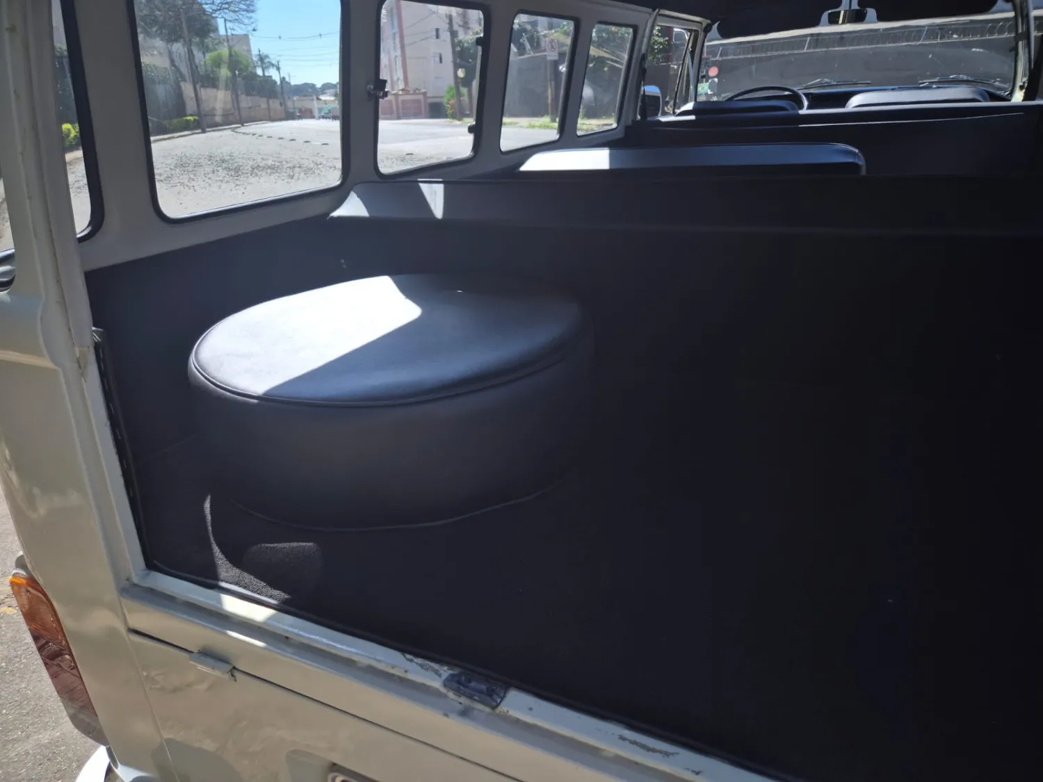avv-volkswagen-kombi-venda-2bc4db2-imagem-029