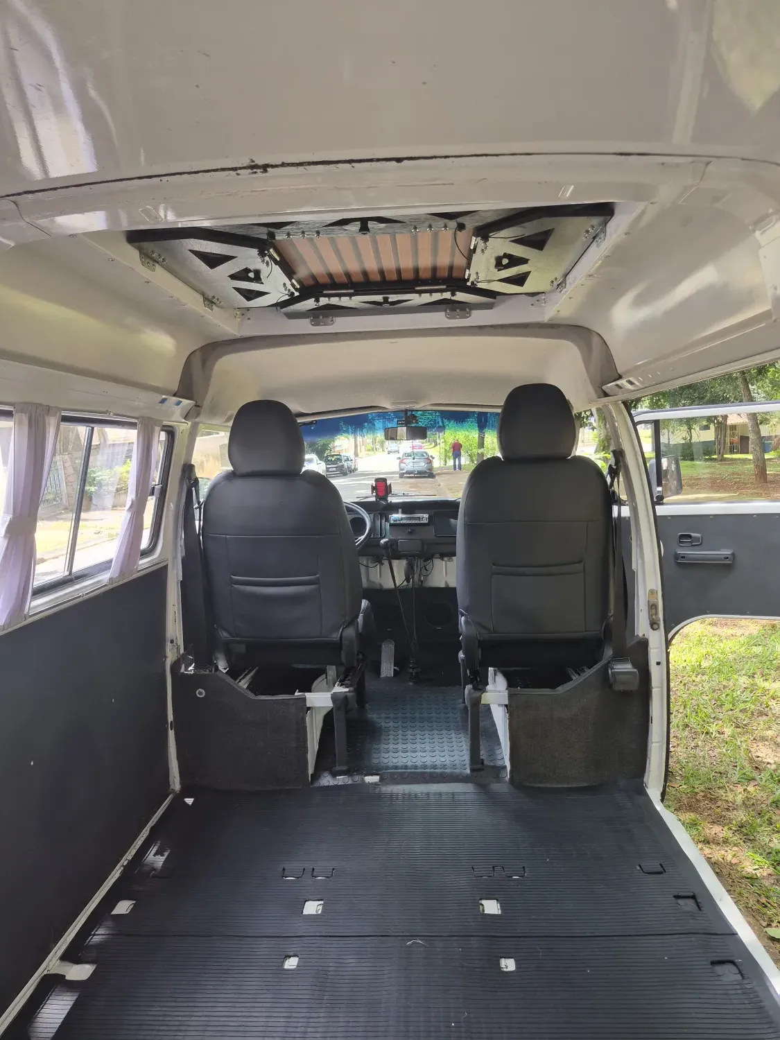 avv-volkswagen-kombi-venda-75ce2d2-imagem-010