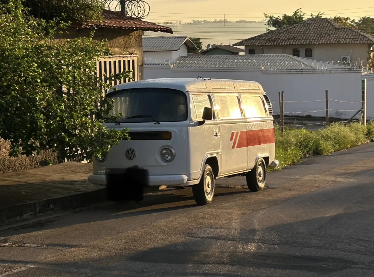 avv-volkswagen-kombi-venda-815986f-imagem-001