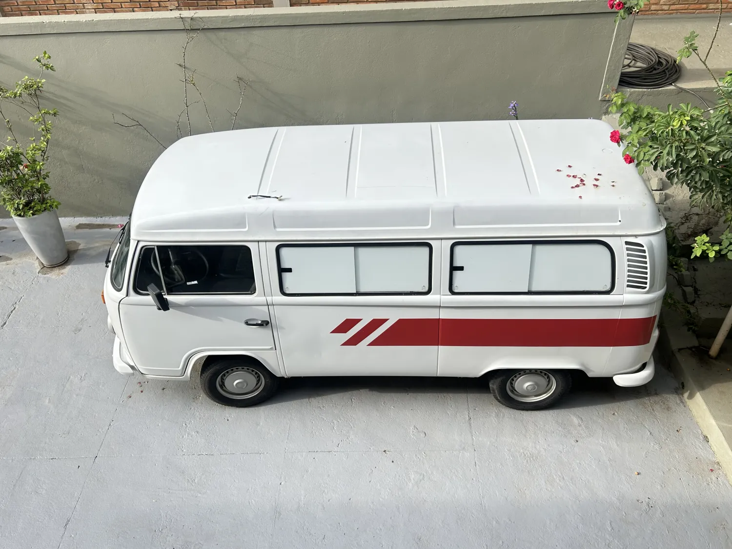 avv-volkswagen-kombi-venda-815986f-imagem-010