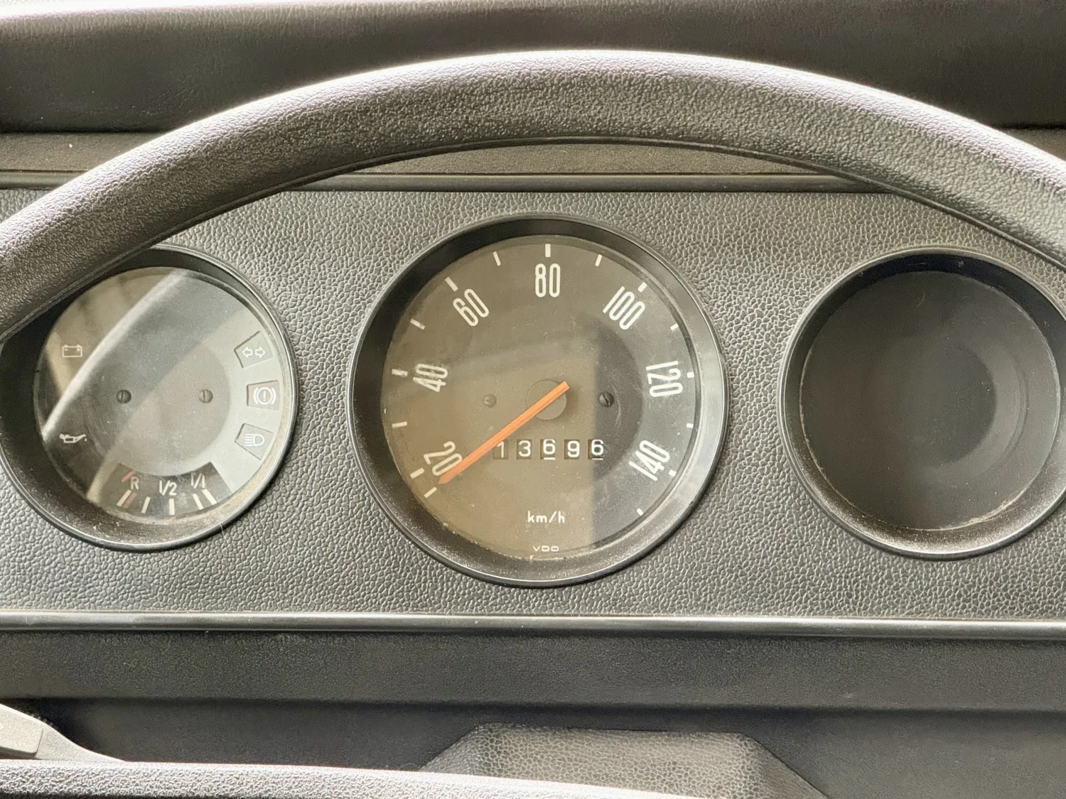 avv-volkswagen-kombi-venda-b238a7b-imagem-018