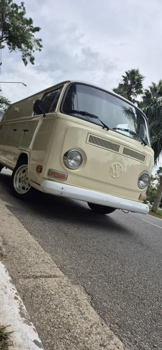 avv-volkswagen-kombivenda-44p3oxl-imagem-011