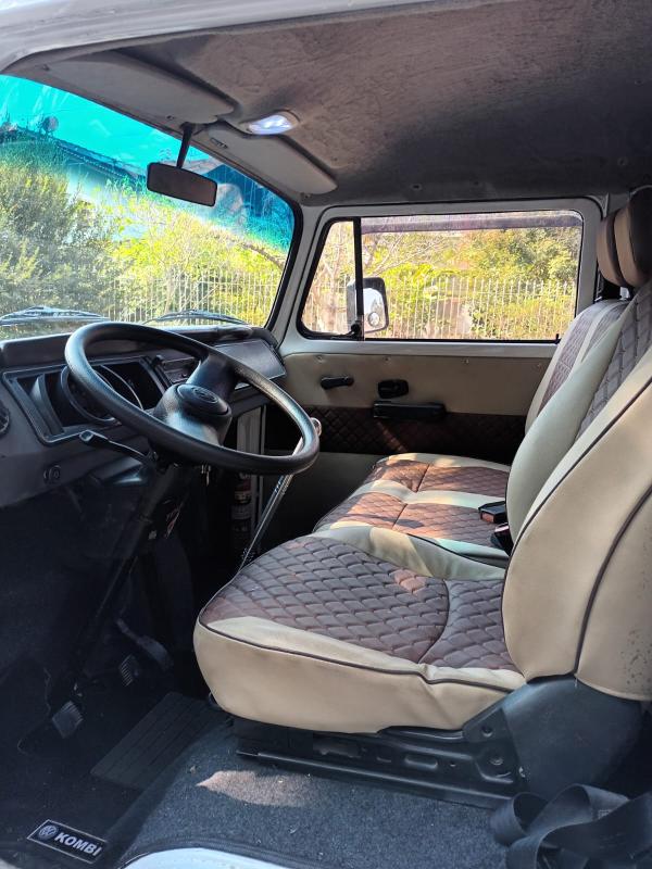 Kombi - Foto #10 do anúncio à venda de Carro clássico