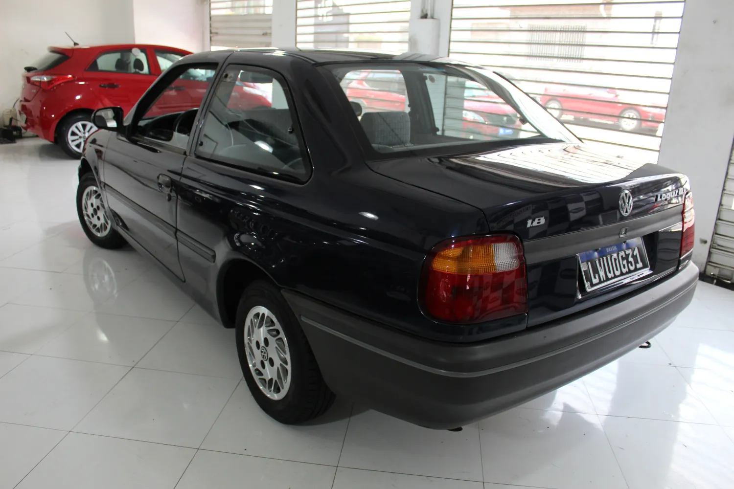 avv-volkswagen-logus-venda-f0d9607-imagem-004