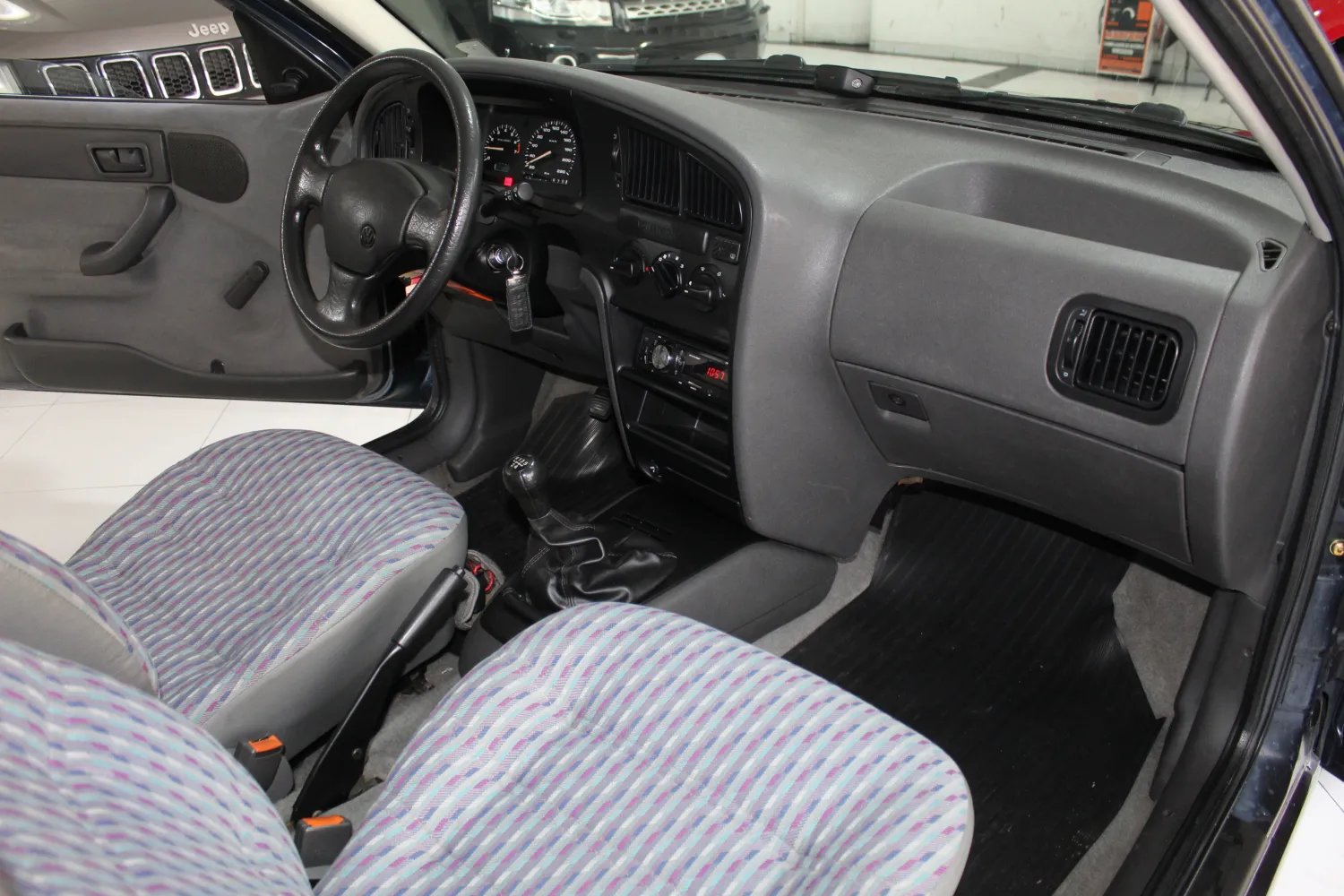 avv-volkswagen-logus-venda-f0d9607-imagem-009