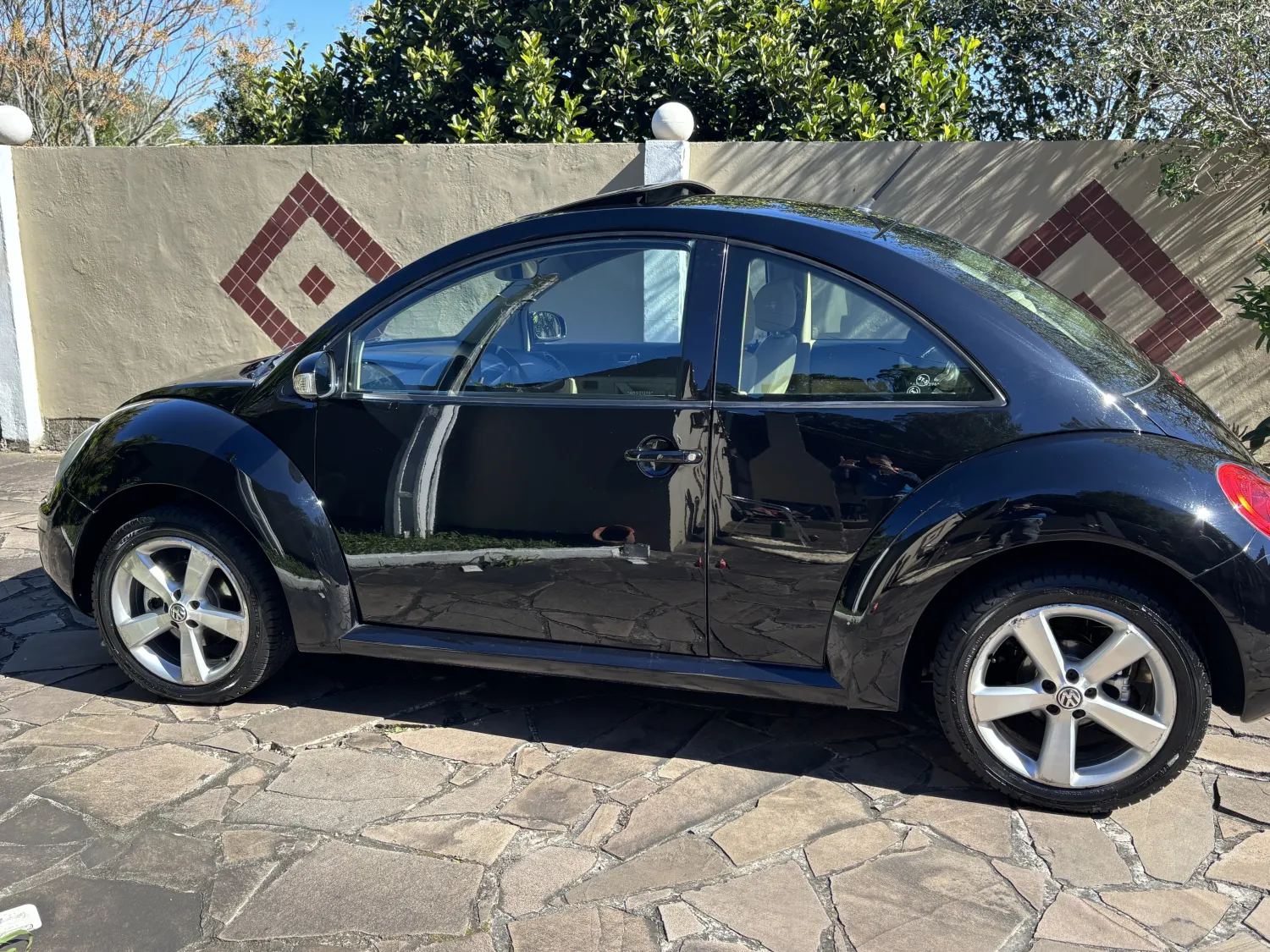 avv-volkswagen-new-beetle-venda-156149c-imagem-001
