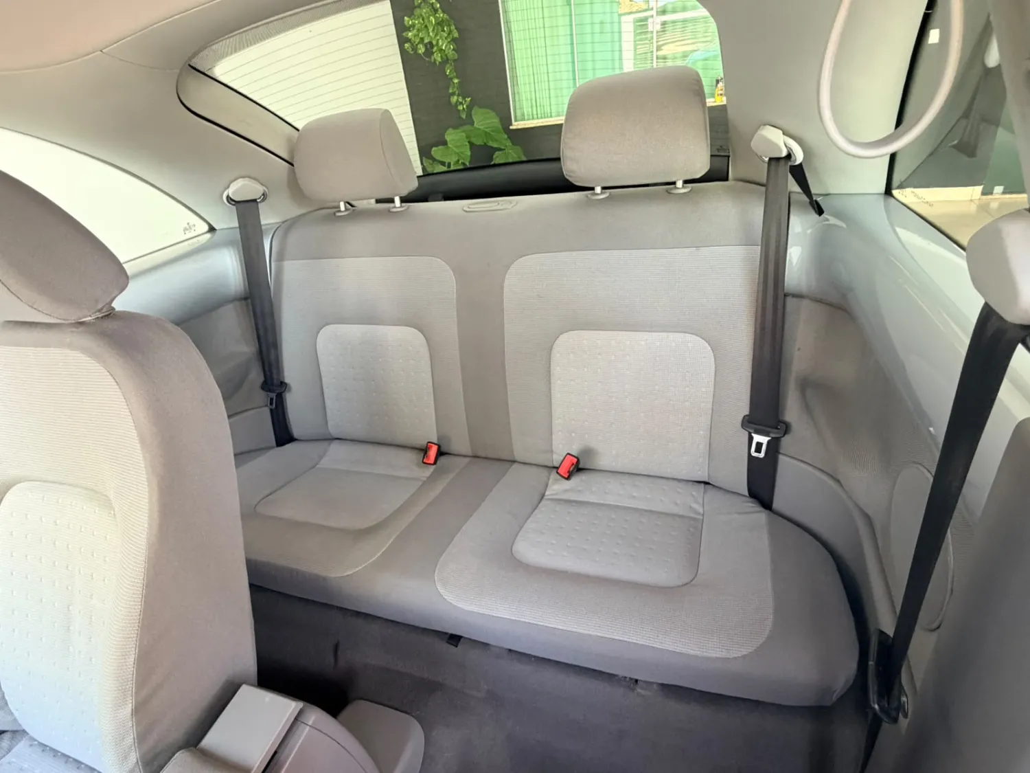 avv-volkswagen-new-beetle-venda-2d915c1-imagem-022