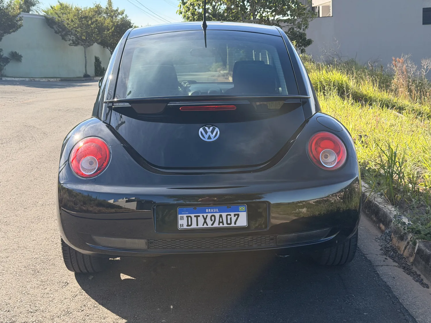 avv-volkswagen-new-beetle-venda-2f848c7-imagem-005