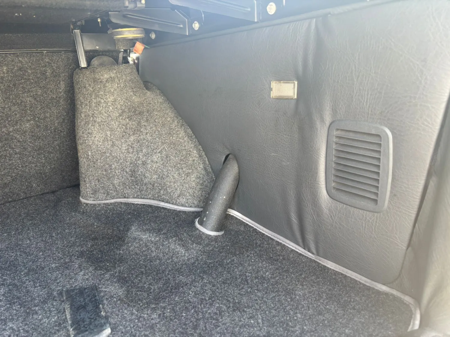 avv-volkswagen-parati-cl-1-6-venda-k37xorb-imagem-011