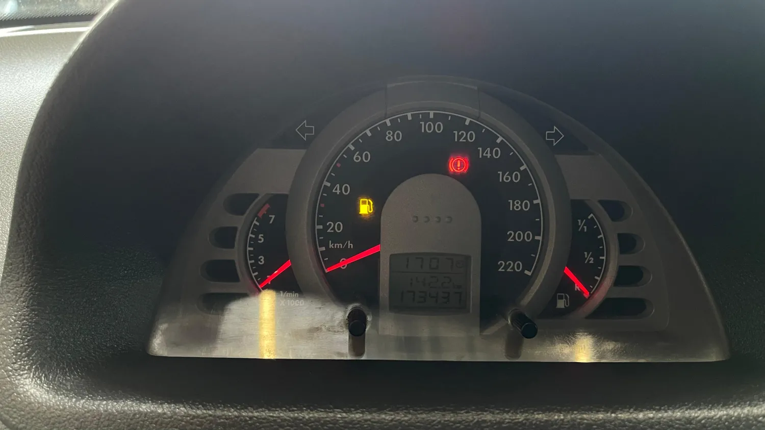 avv-volkswagen-parati-track-field-venda-toae717-imagem-014