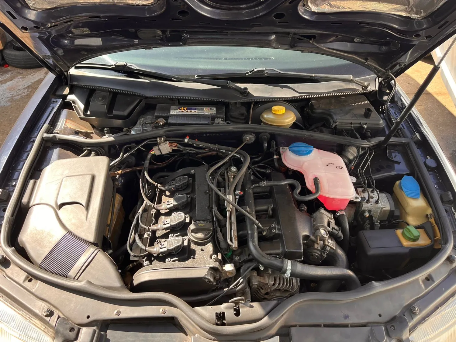 avv-volkswagen-passat-variant-venda-93b47e9-imagem-002
