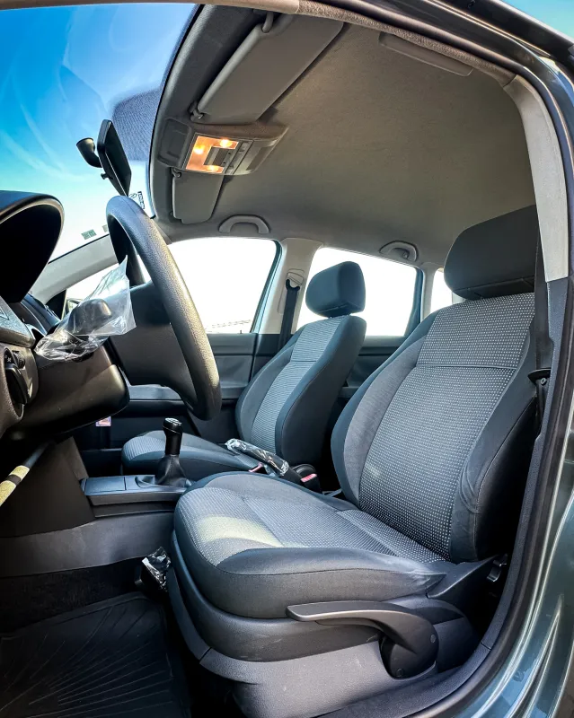 avv-volkswagen-polo-1-6-venda-dls63d9-imagem-011