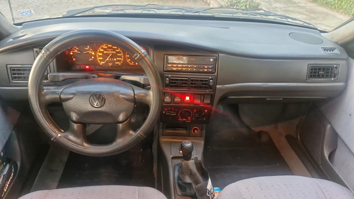 avv-volkswagen-santana-cli-venda-2ukh9uy-imagem-002
