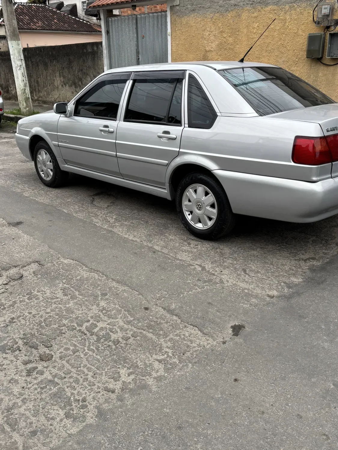 avv-volkswagen-santana-confortline-venda-8a4mhh5-imagem-005