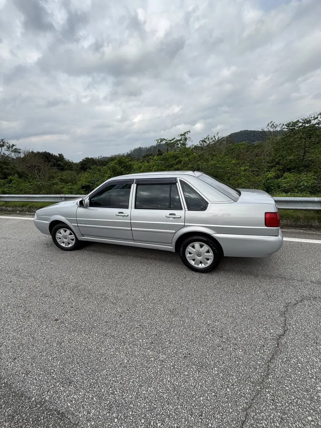 avv-volkswagen-santana-confortline-venda-8a4mhh5-imagem-013
