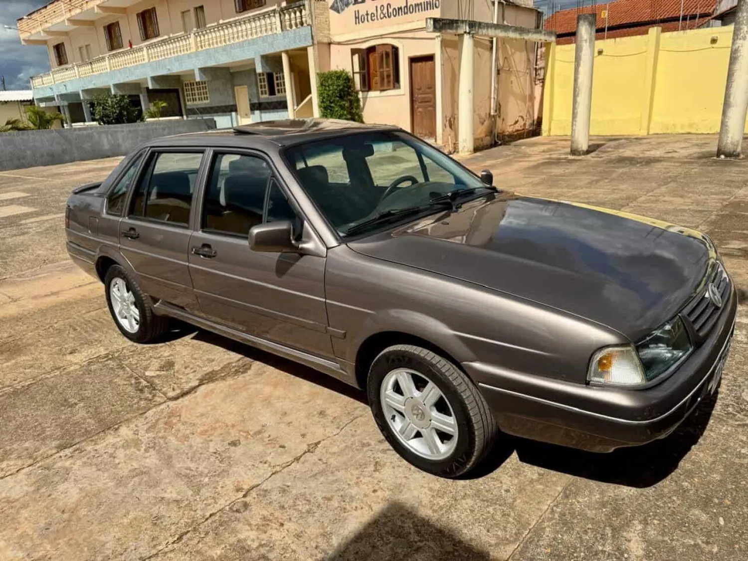 Santana - Foto #17 do anúncio à venda de Carro clássico