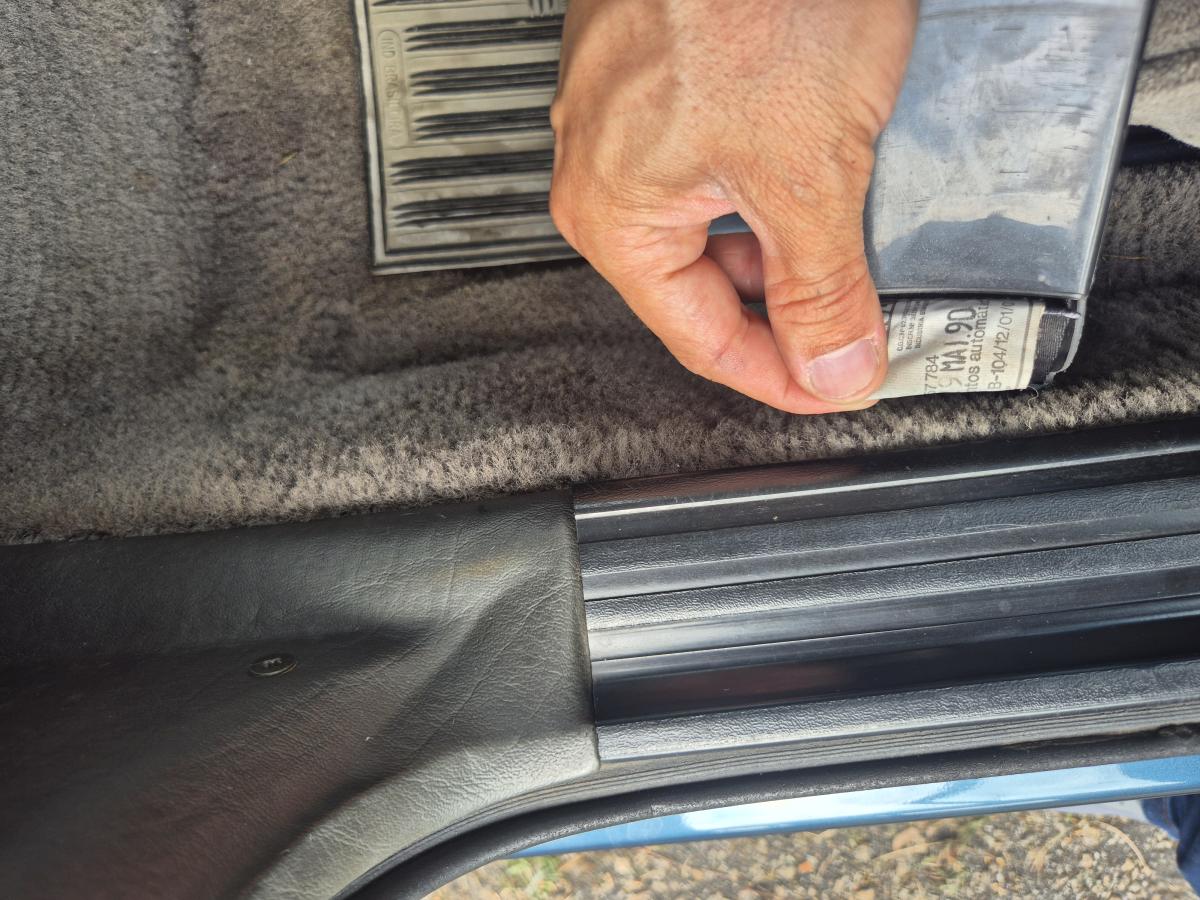 avv-volkswagen-santana-gls-venda-g15r6rq-imagem-019