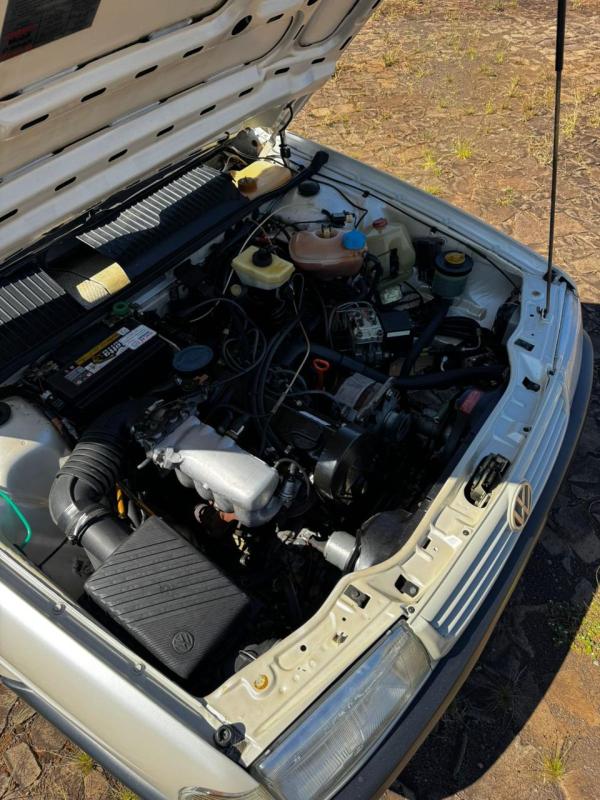 avv-volkswagen-santana-glsi-venda-6hsuh7k-imagem-011