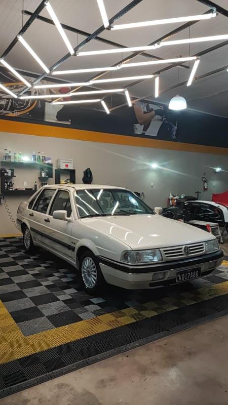 avv-volkswagen-santana-glsi-venda-6hsuh7k-imagem-013