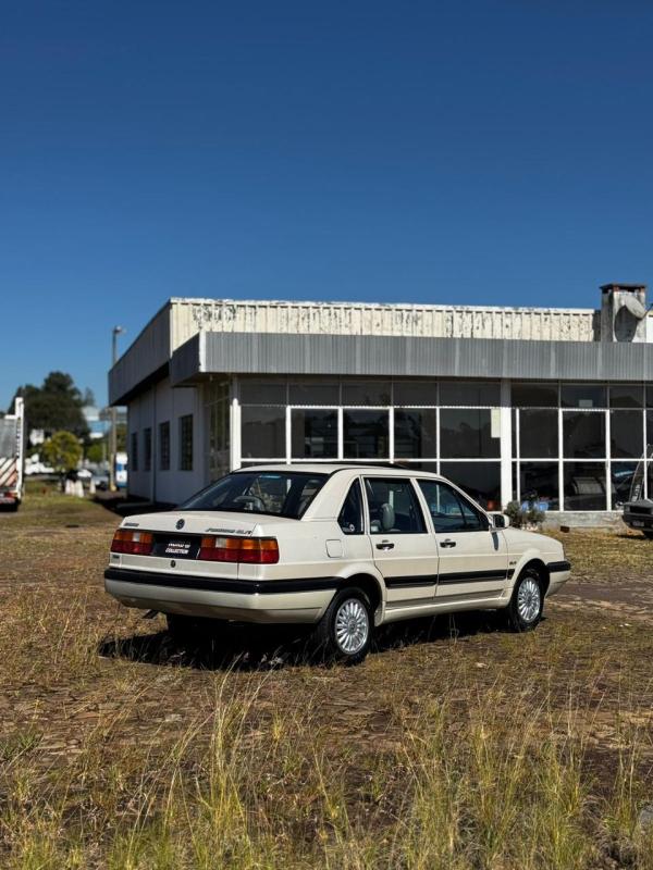 avv-volkswagen-santana-glsi-venda-6hsuh7k-imagem-015