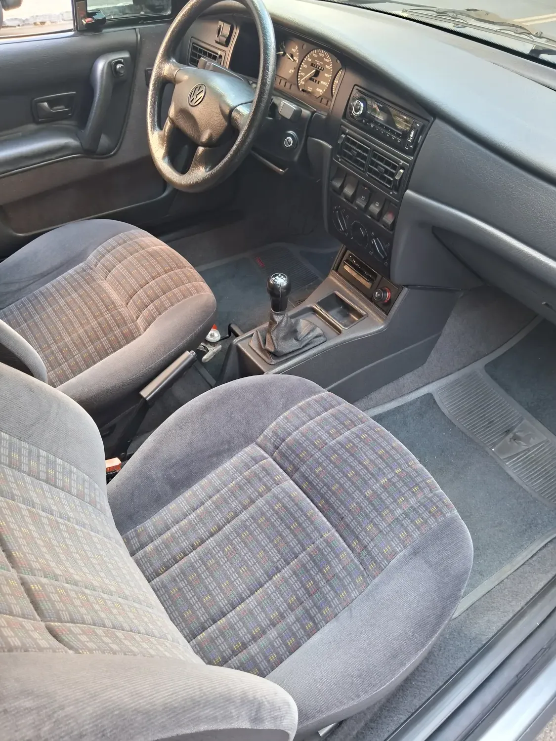 avv-volkswagen-santana-venda-40bc5d1-imagem-010