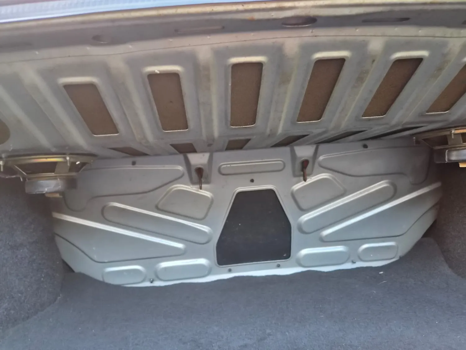 avv-volkswagen-santana-venda-d047a87-imagem-016