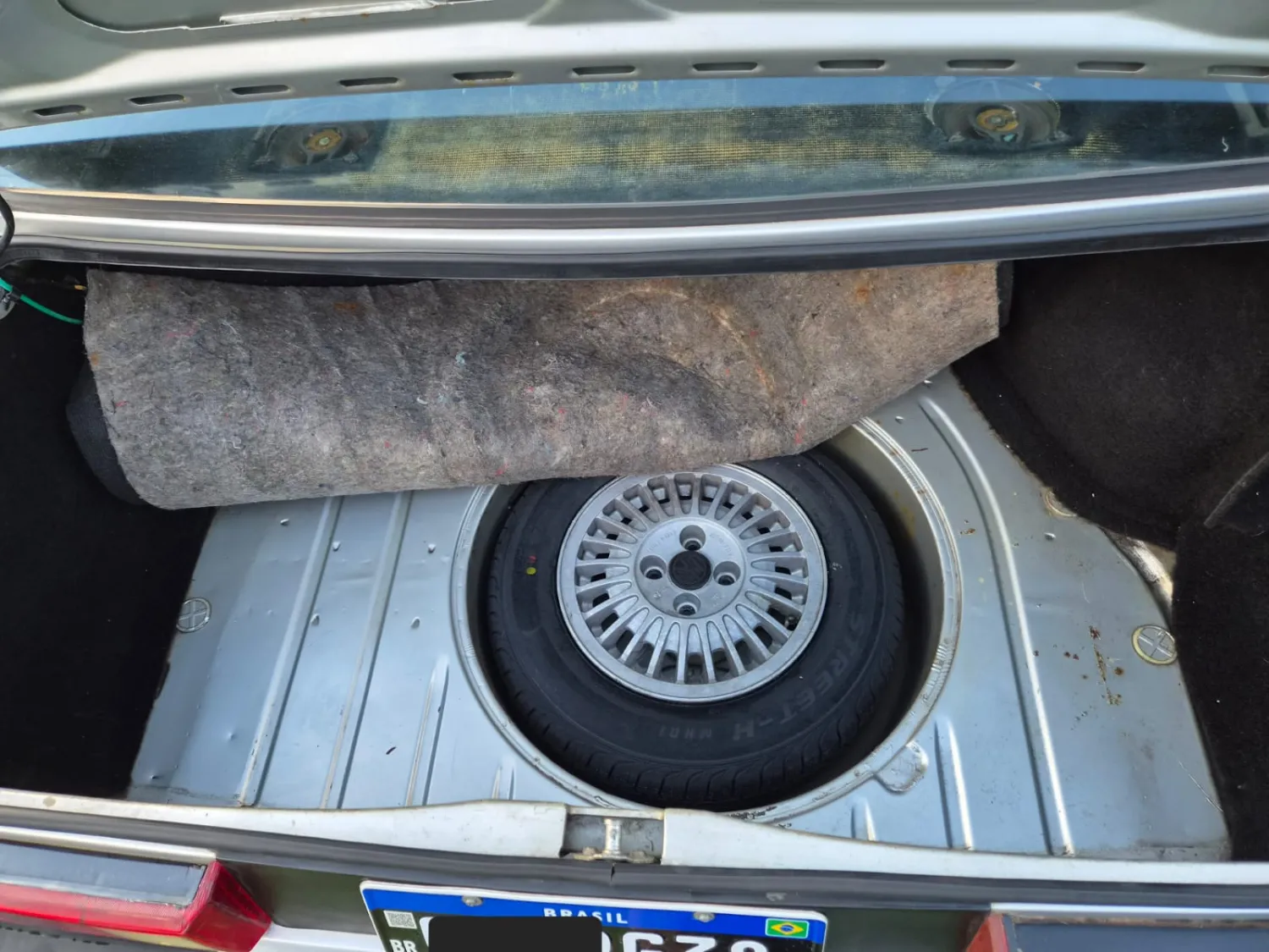 avv-volkswagen-santana-venda-d047a87-imagem-018