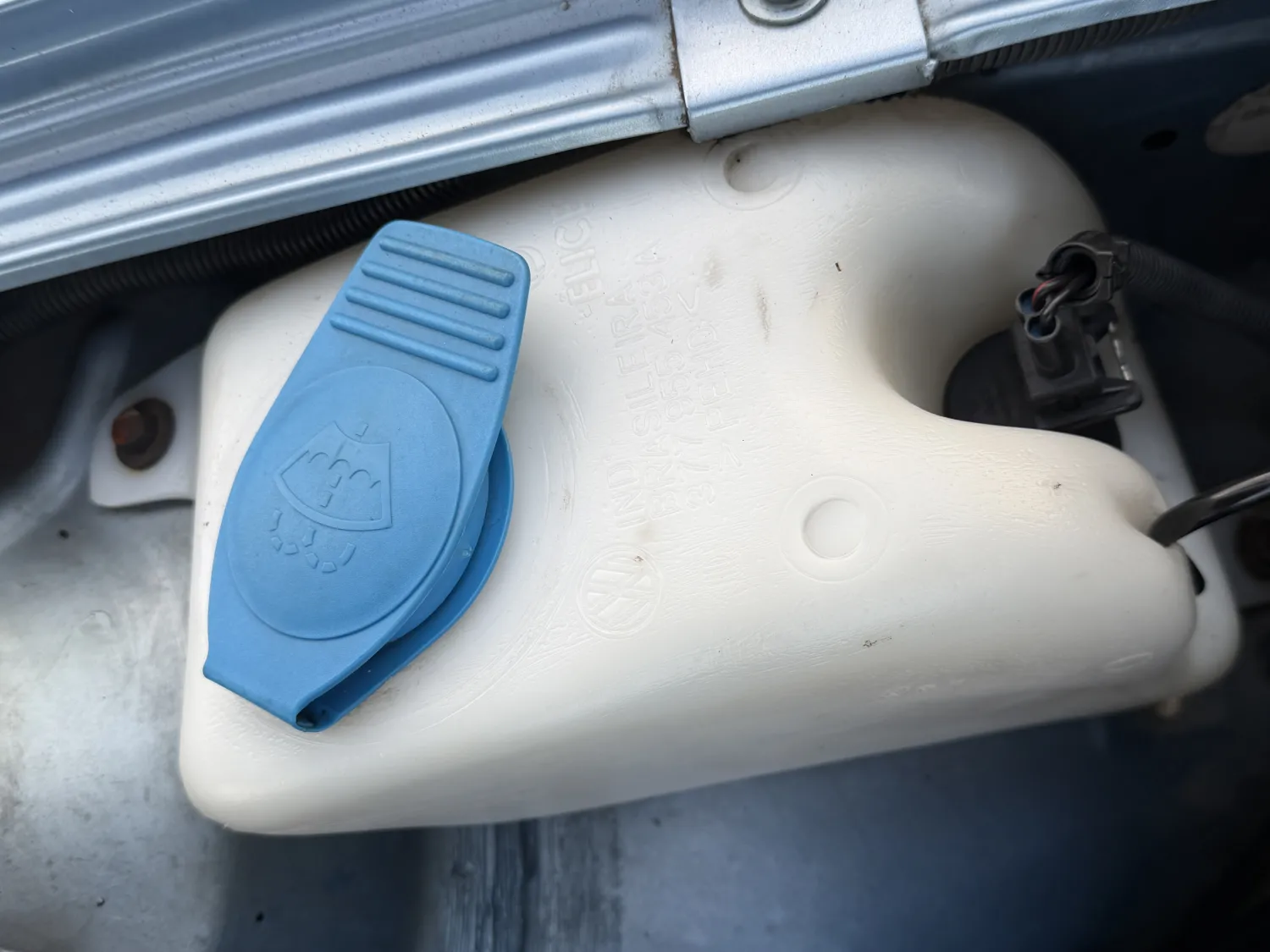 avv-volkswagen-saveiro-venda-0ea0be4-imagem-006