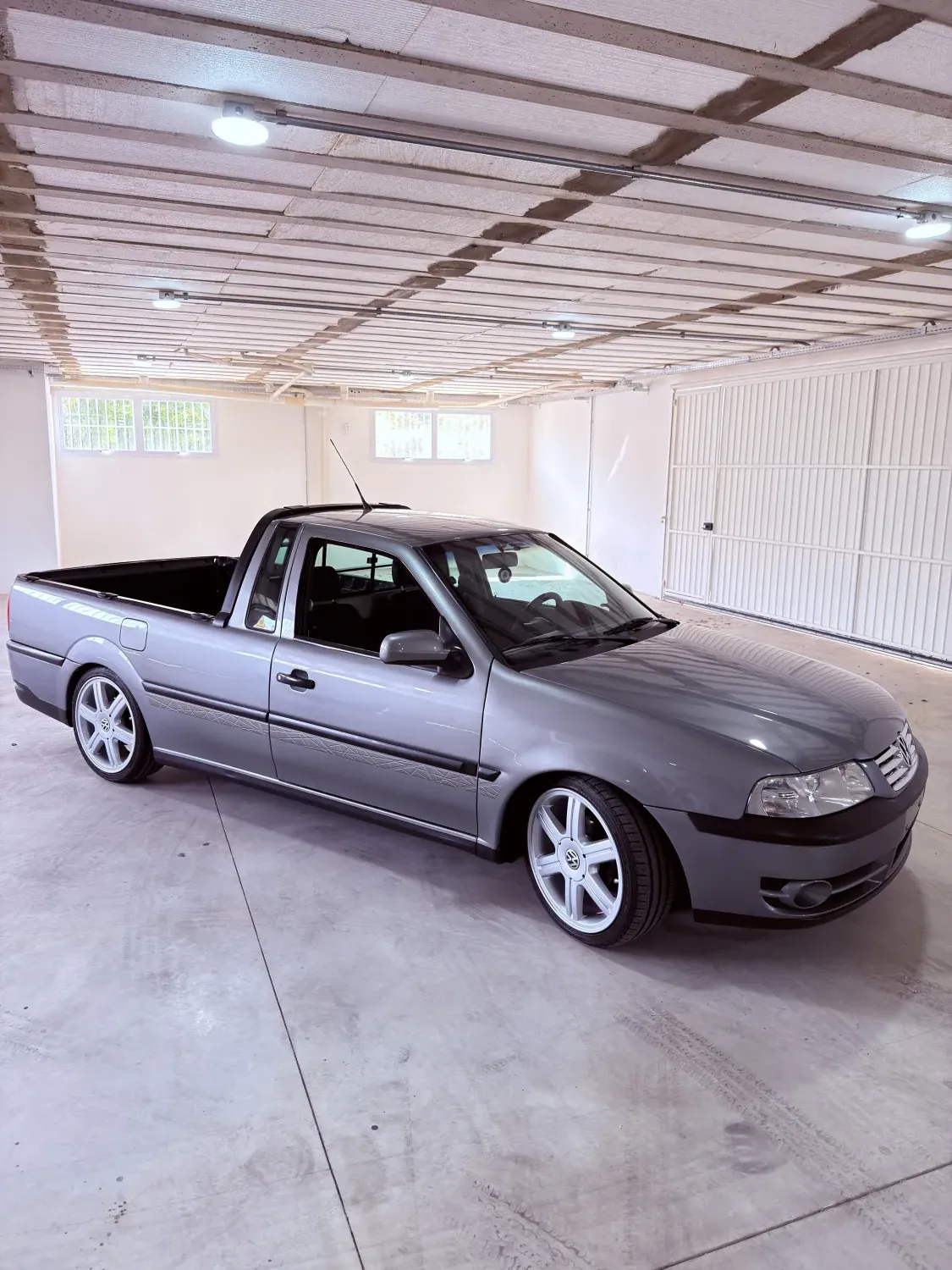 avv-volkswagen-saveiro-venda-8d290f2-imagem-002