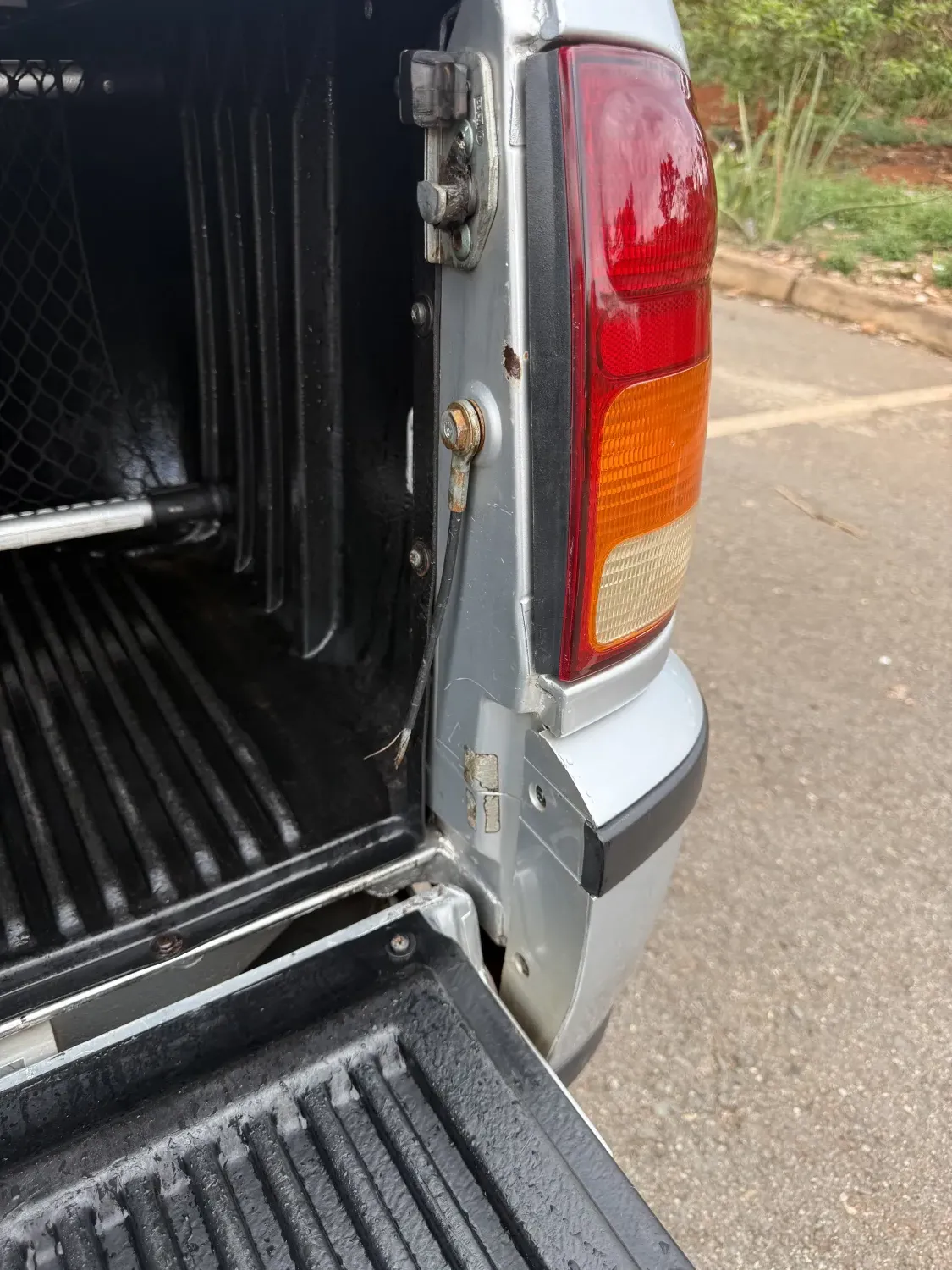 avv-volkswagen-saveiro-venda-cf2c145-imagem-011