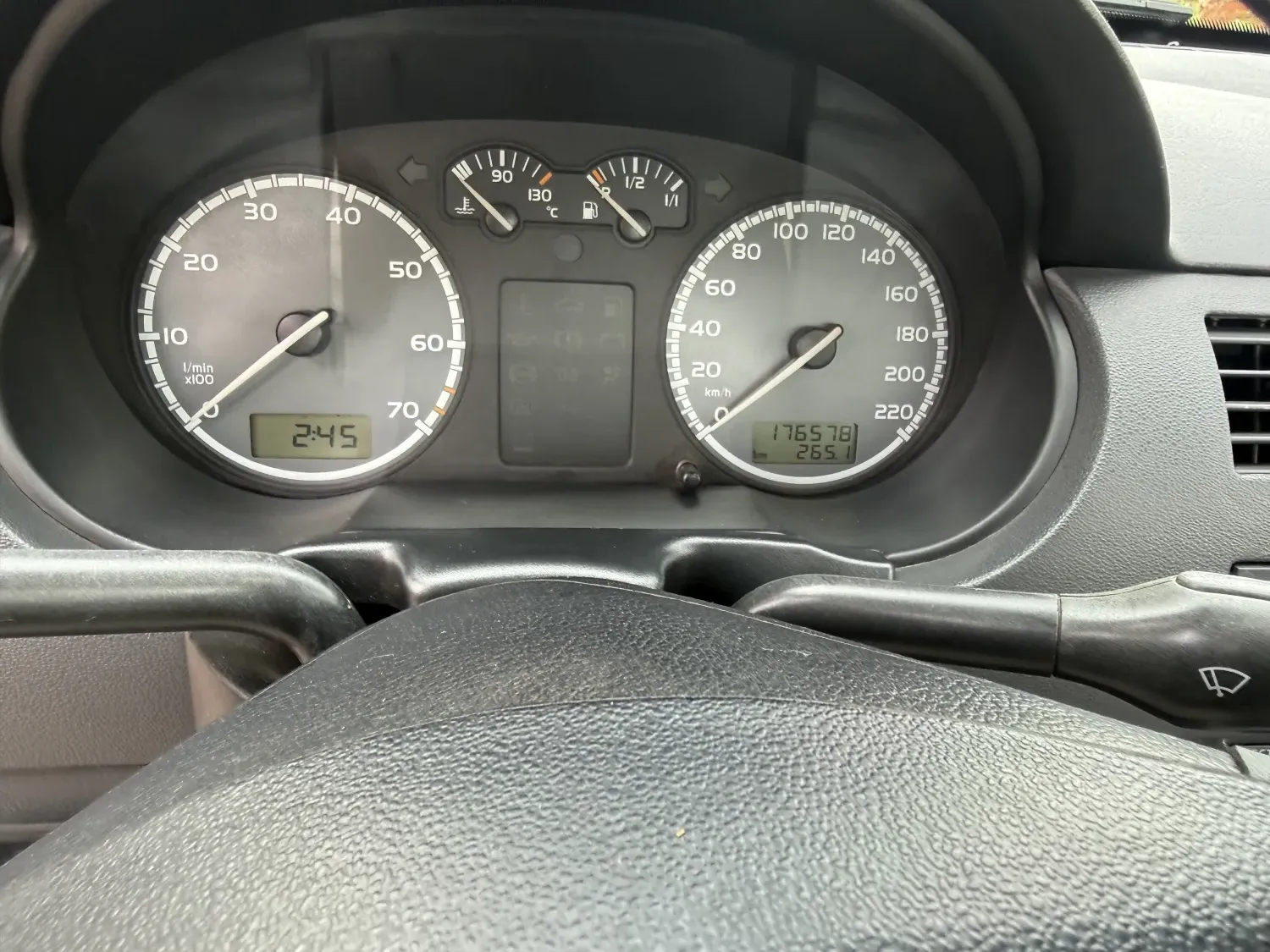avv-volkswagen-saveiro-venda-cf2c145-imagem-017
