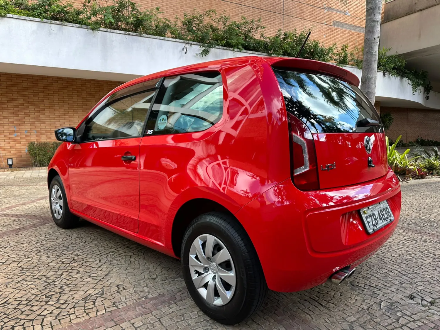 Up - Foto #4 do anúncio à venda de Carro clássico