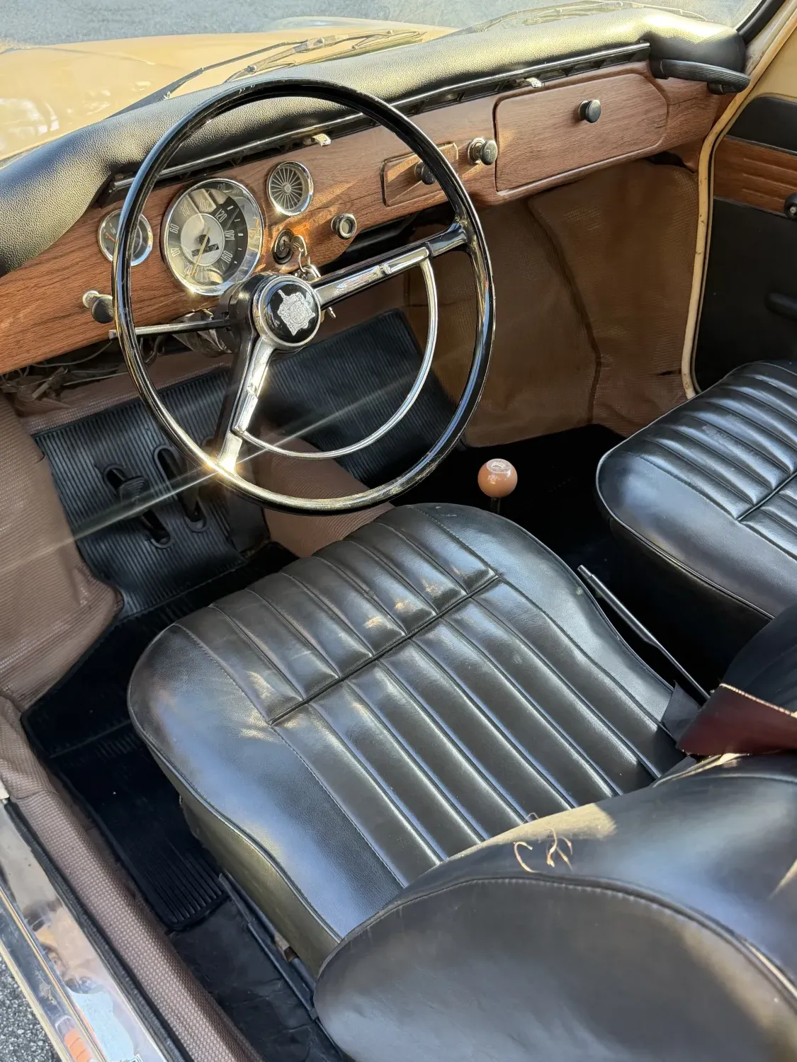 avv-volkswagen-variant-venda-68f033e-imagem-009