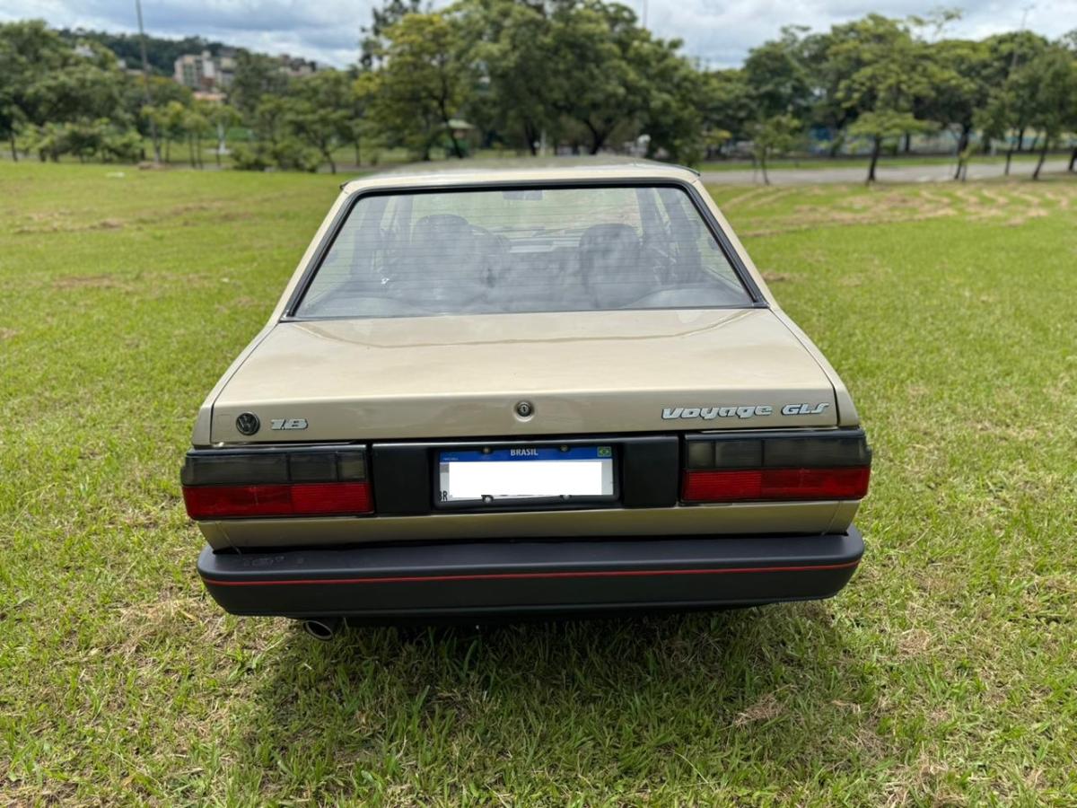 Voyage - Foto #10 do anúncio à venda de Carro clássico