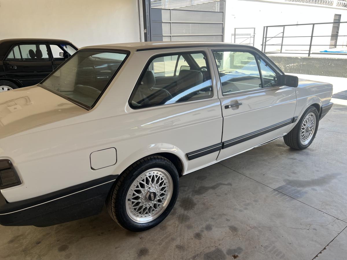 Voyage - Foto #12 do anúncio à venda de Carro clássico