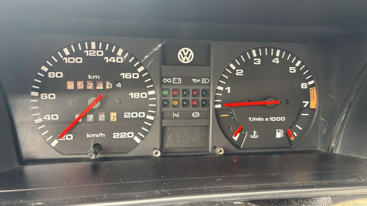 Voyage - Foto #11 do anúncio à venda de Carro clássico