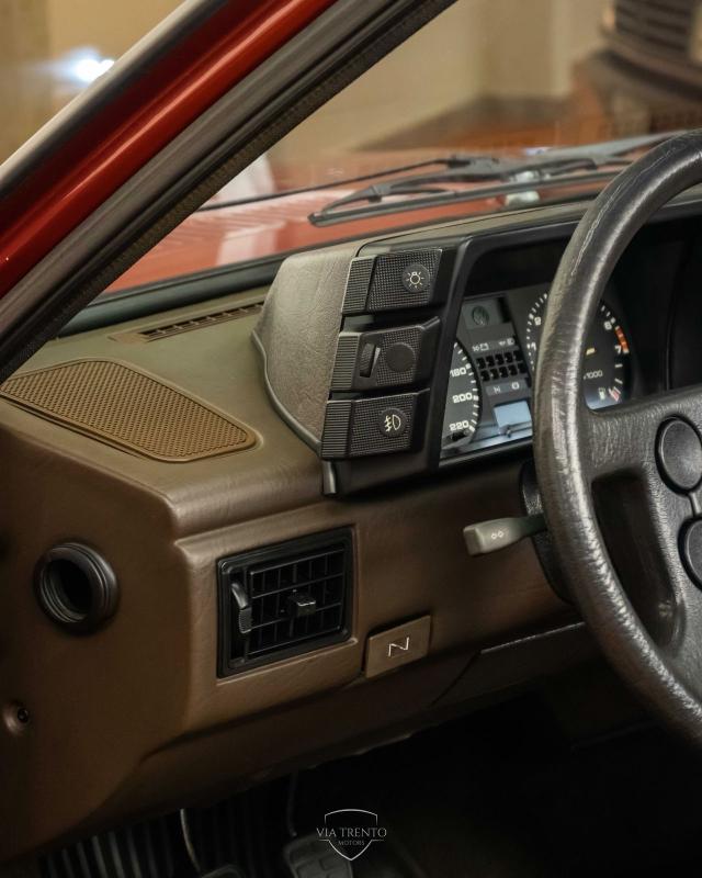 Voyage - Foto #10 do anúncio à venda de Carro clássico