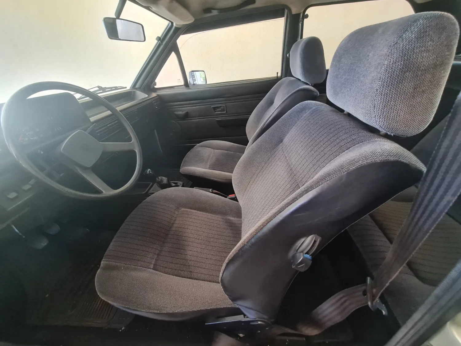 avv-volkswagen-voyage-ls-venda-2ehkrlr-imagem-011