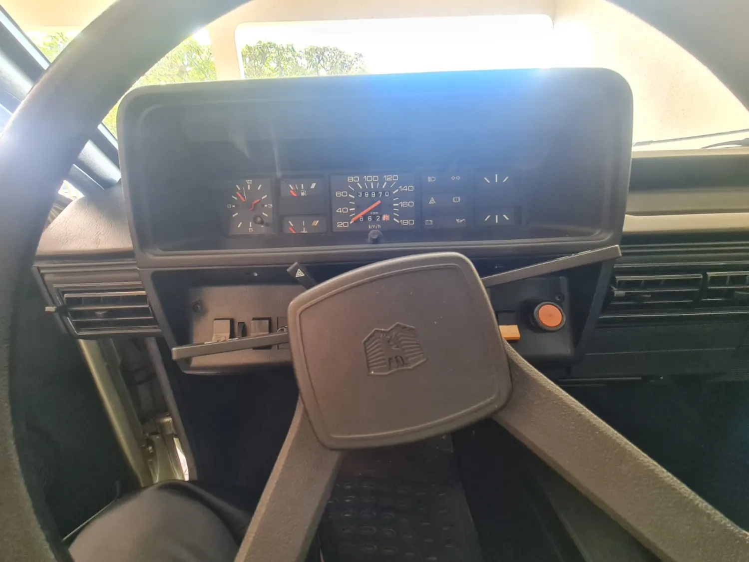 avv-volkswagen-voyage-ls-venda-2ehkrlr-imagem-013