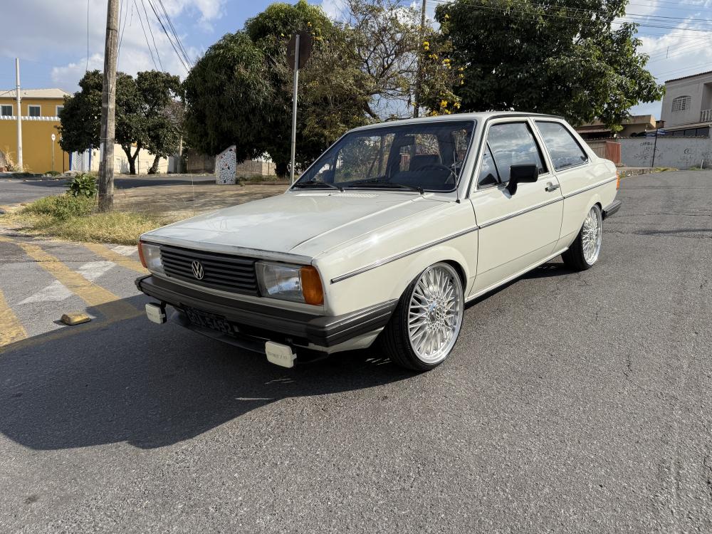 Voyage - Foto #17 do anúncio à venda de Carro clássico