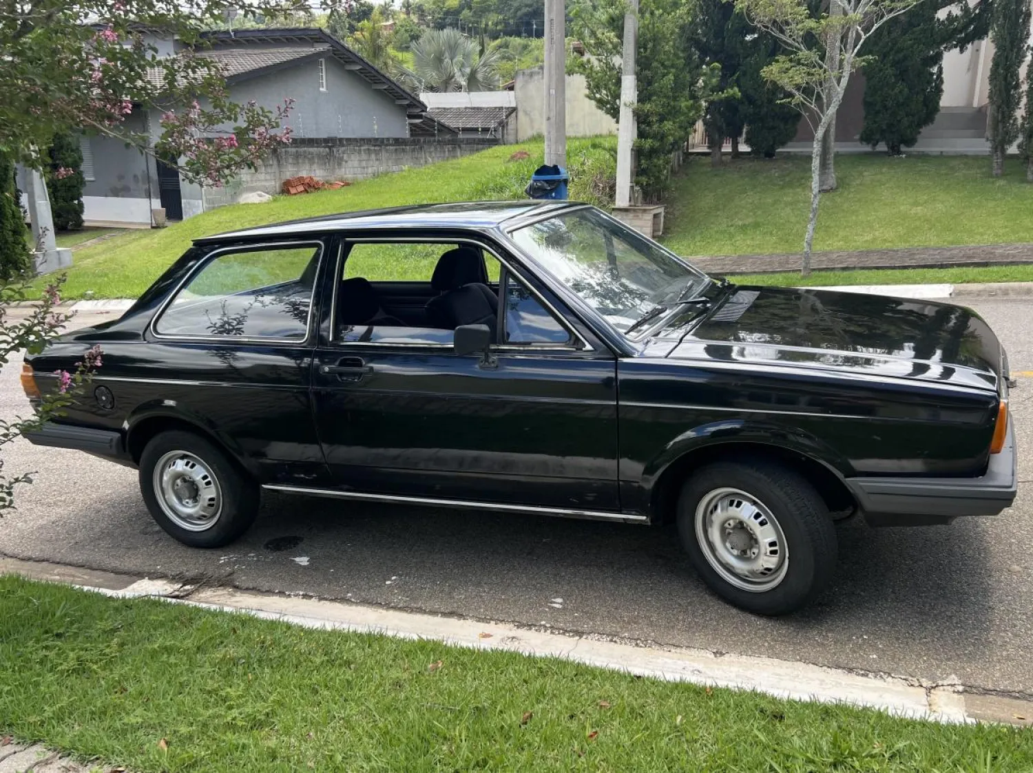 Voyage - Foto #3 do anúncio à venda de Carro clássico