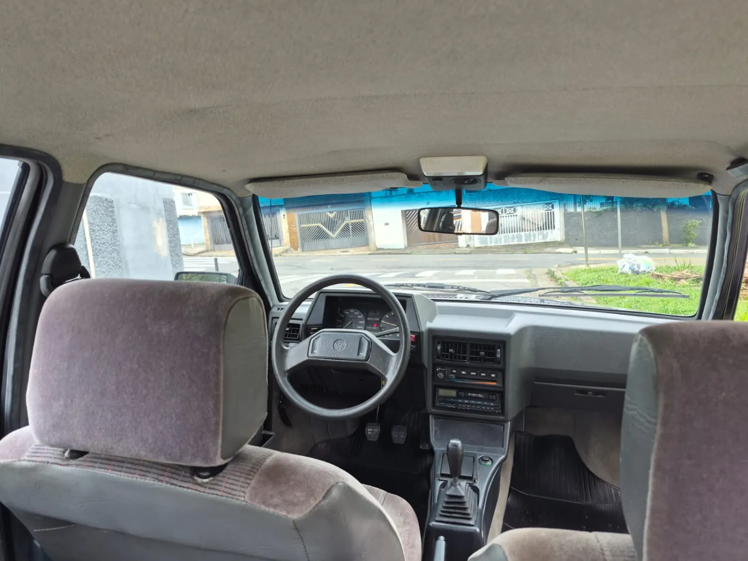 Voyage - Foto #16 do anúncio à venda de Carro clássico