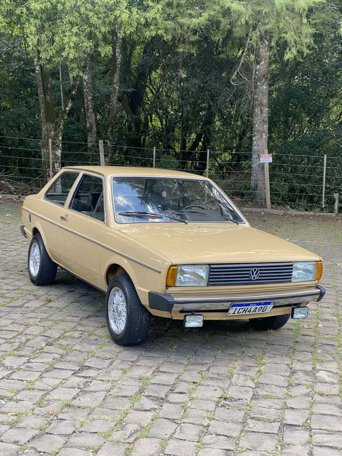 Voyage - Foto #2 do anúncio à venda de Carro clássico