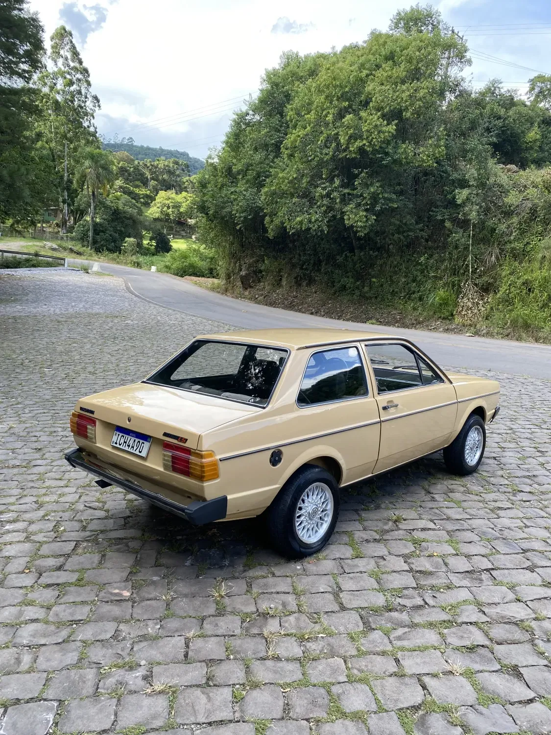 Voyage - Foto #5 do anúncio à venda de Carro clássico