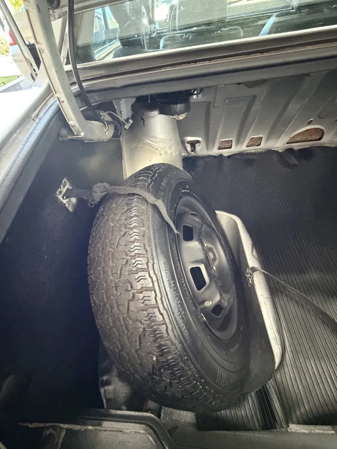 avv-volkswagen-voyage-venda-7b312b9-imagem-014