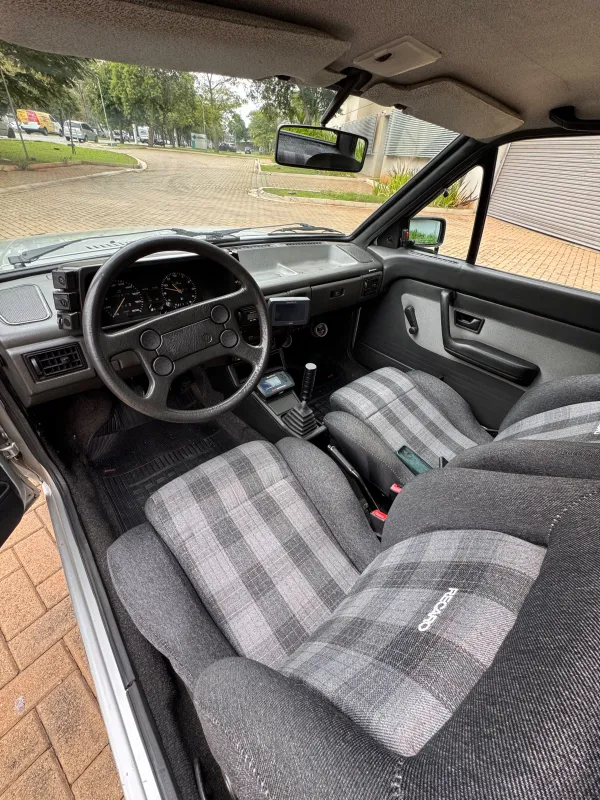 avv-volkswagen-voyage-venda-d729f1b-imagem-012