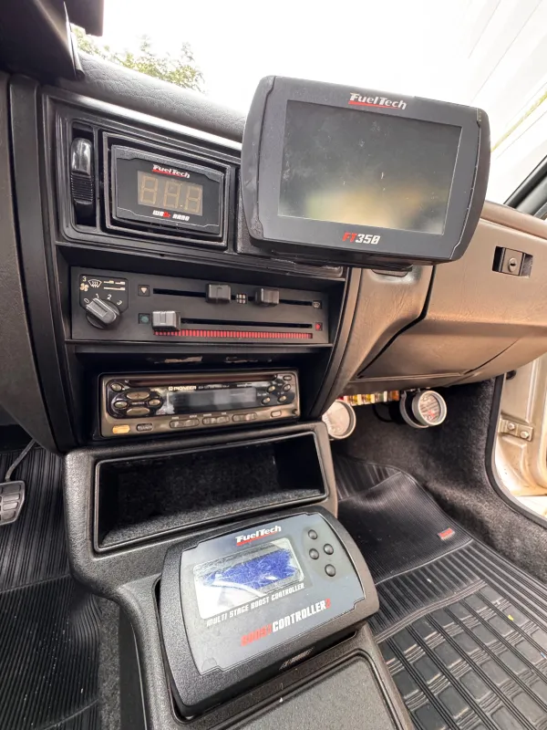 avv-volkswagen-voyage-venda-d729f1b-imagem-014