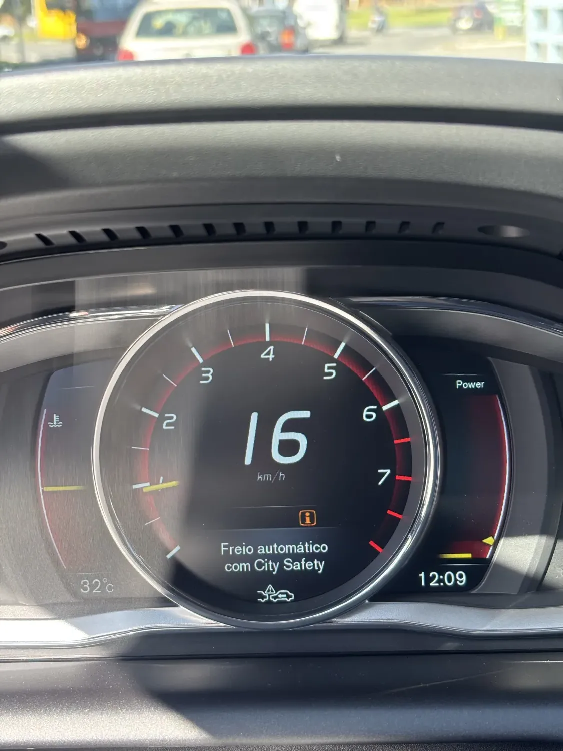 avv-volvo-xc60-venda-1262a0c-imagem-005