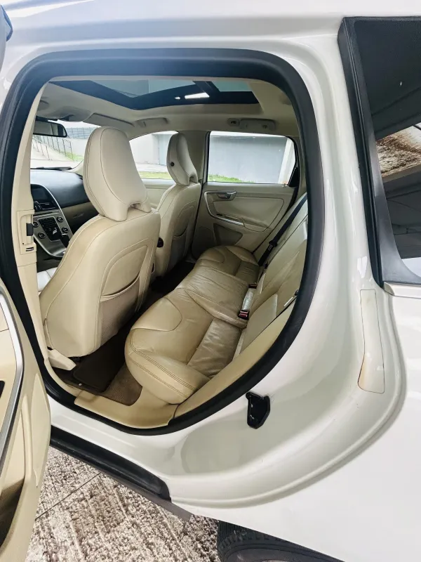 avv-volvo-xc60-venda-e04dadd-imagem-007